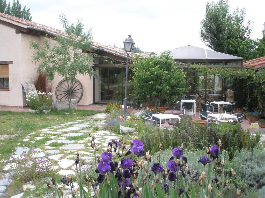 La Huerta De San Lorenzo Hotel Segovia Bagian luar foto